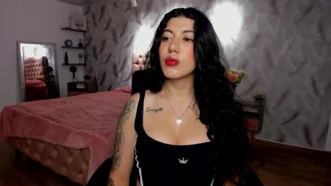 Lucy Greys online show from November 29, 1:58 pm