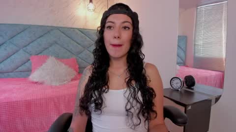 Lucy Greys online show from April 10, 7:18 pm