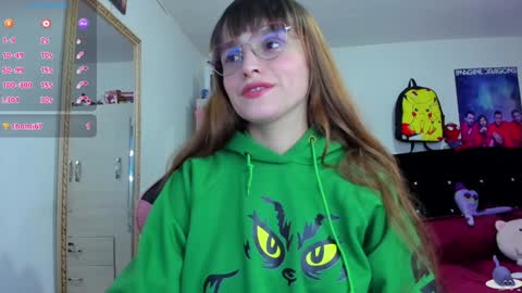 Snapshot of lucy_hess_ chatting on December 31, 12:46 pm Lucy online show from December 31, 12:46 pm