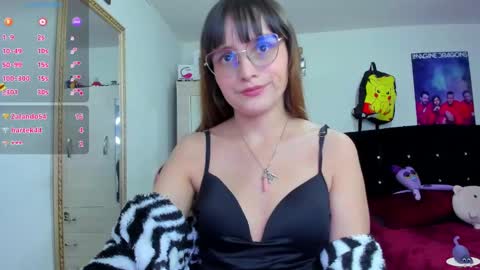 Snapshot of lucy_hess_ chatting on February 27, 1:59 am Lucy online show from February 27, 1:59 am