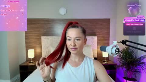 LUCY online show from April 10, 8:57 pm