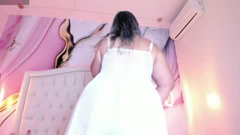 Lucy online show from April 18, 7:07 pm