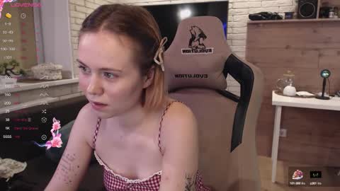 Lucy online show from October 16, 8:32 pm