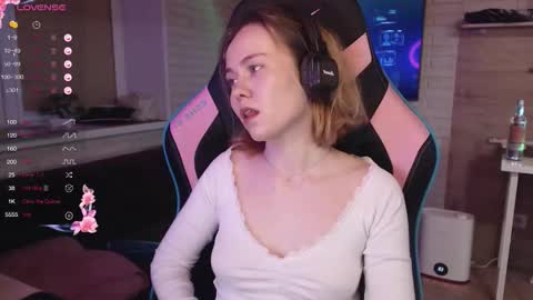 Lucy online show from December 2, 9:10 pm