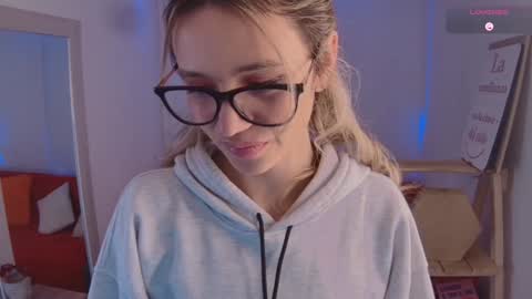 lucy online show from January 27, 6:09 am