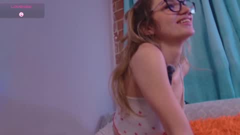 lucy online show from February 25, 7:20 am