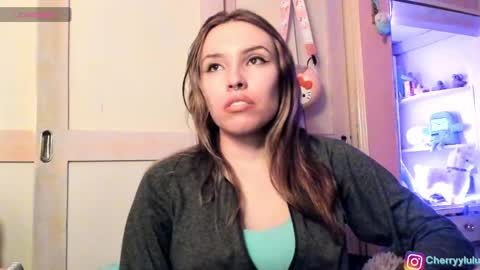 Snapshot of lucy_s3x chatting on March 12, 3:02 am Lulu online show from March 12, 3:02 am