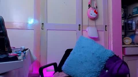 Snapshot of lucy_s3x chatting on November 15, 6:55 am Lulu online show from November 15, 6:55 am