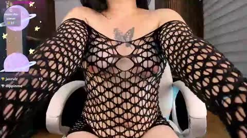 Snapshot of lucy_smith7 chatting on December 14, 4:23 am Sofia  online show from December 14, 4:23 am