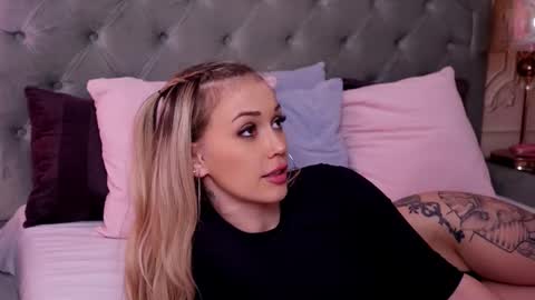 LucyAddison online show from March 5, 10:11 am