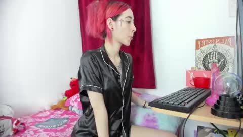 lucyblood online show from July 11, 2:03 am