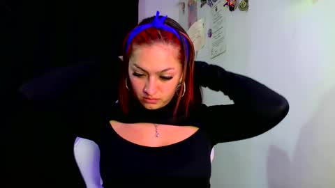 LUCIA  online show from February 5, 1:26 am