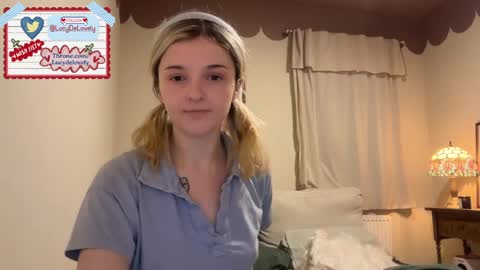Snapshot of lucydelovely chatting on April 24, 11:07 pm Lucy online show from April 24, 11:07 pm