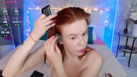 Lucy online show from December 15, 12:28 pm