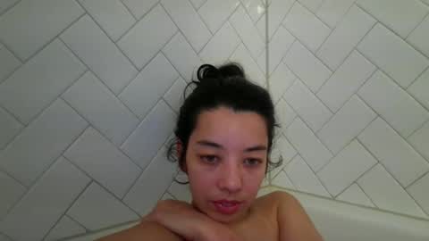 Snapshot of lucylitt25 chatting on June 15, 1:57 pm lucylitt25 online show from June 15, 1:57 pm