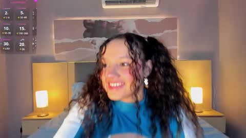 Snapshot of lucylovelyy1 chatting on February 1, 12:29 am Lucy online show from February 1, 12:29 am