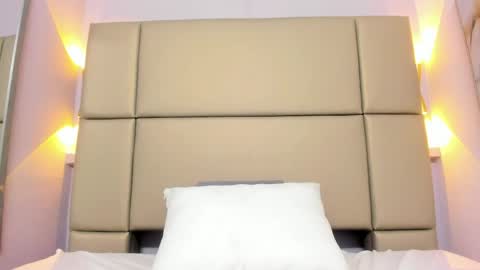 Lucy online show from April 23, 1:02 pm