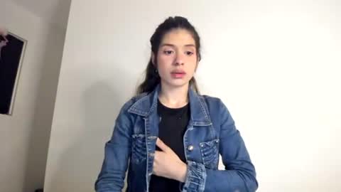 lucyportman online show from April 16, 7:42 am