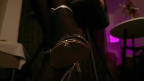 Lucy Rose online show from April 18, 7:18 pm