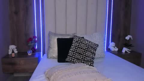 Lucy online show from March 11, 4:13 pm