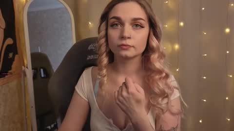 Lucy online show from February 7, 11:47 am