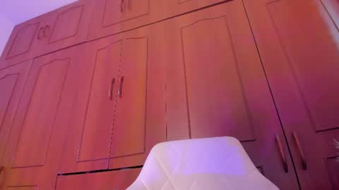luciana online show from June 19, 5:56 am
