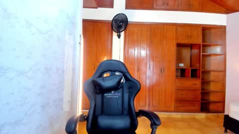 LUCY  online show from February 17, 6:58 pm