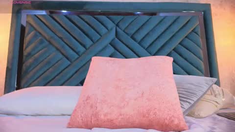 Lucy online show from September 26, 4:49 am