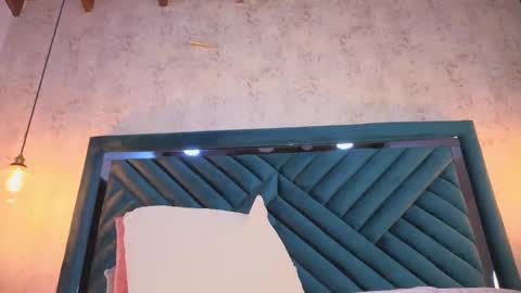 Lucy online show from September 30, 4:17 am