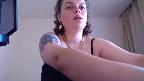 Call me Lucy online show from October 8, 9:18 am