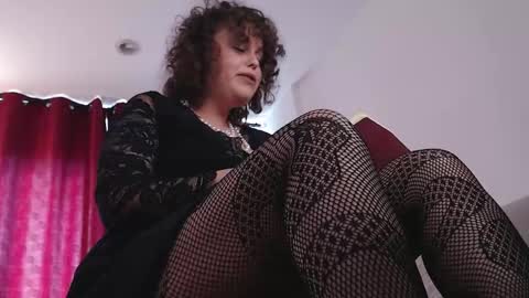 Call me Lucy online show from November 29, 6:05 am