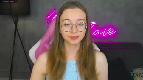 Lucy online show from June 20, 1:09 am