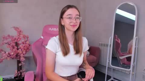 Lucy online show from June 21, 1:08 am