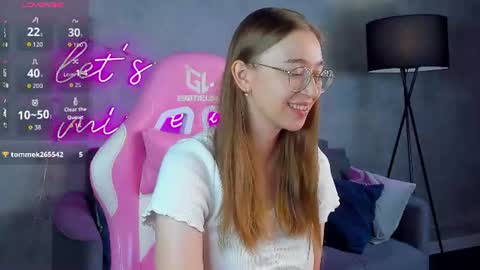 Lucy online show from July 4, 1:01 am