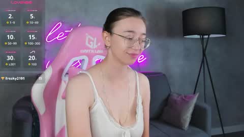 Lucy online show from July 19, 12:58 am