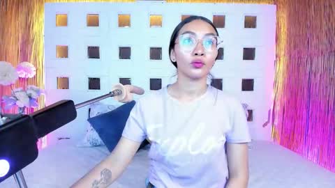 Lucy Liiu online show from March 10, 8:03 pm