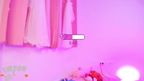 LUCYY FROM HOME  online show from December 18, 7:15 am