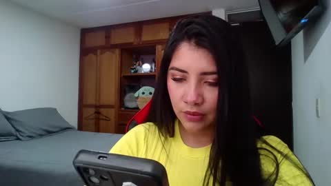 Electra online show from March 9, 5:06 pm