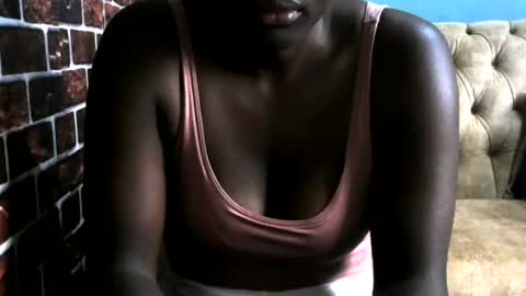 Snapshot of lue_123 chatting on August 8, 5:09 am Lue 123 online show from August 8, 5:09 am