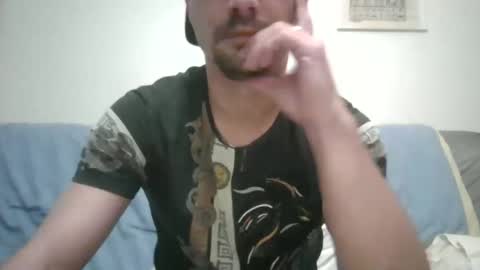 Snapshot of luffyman20 chatting on February 4, 9:10 pm luffyman20 online show from February 4, 9:10 pm