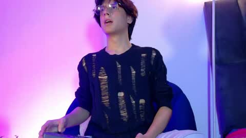 Lui online show from April 18, 3:10 am