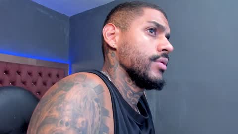 Snapshot of luigi1_ chatting on February 5, 9:57 am Luigi Vitale online show from February 5, 9:57 am