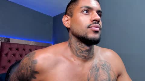 Snapshot of luigi1_ chatting on February 22, 9:56 am Luigi Vitale online show from February 22, 9:56 am