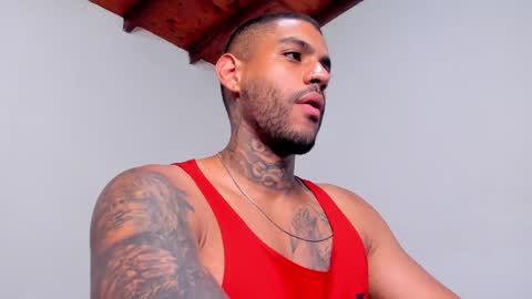 Snapshot of luigi1_ chatting on September 11, 2:00 am Luigi Vitale online show from September 11, 2:00 am