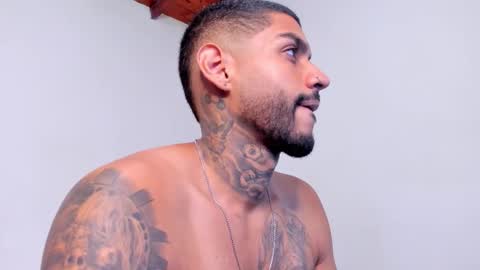 Snapshot of luigi1_ chatting on September 22, 4:58 am Luigi Vitale online show from September 22, 4:58 am