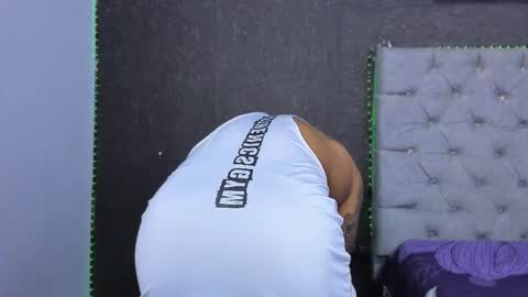 Luigi Independent model online show from November 16, 12:11 pm