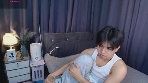 Snapshot of luigi_moreno chatting on September 11, 6:19 pm luigi_moreno online show from September 11, 6:19 pm