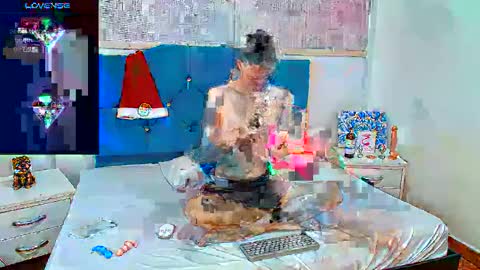 luigimarchetti online show from December 13, 7:53 pm