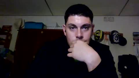 Snapshot of luis2423 chatting on November 15, 6:04 pm A slave to the mistress.. un esclavo para las amas dominantes. online show from November 15, 6:04 pm