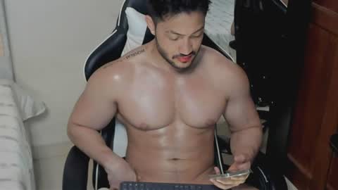 Snapshot of luis_baptista chatting on July 8, 2:27 am luis_baptista online show from July 8, 2:27 am